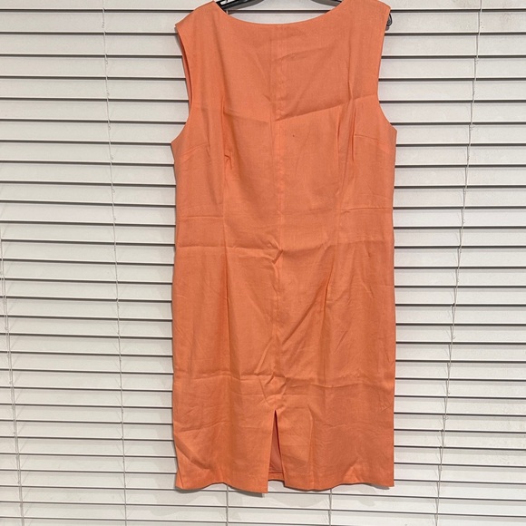 Elegant Peach Sleeveless Dress - Picture 1 of 3